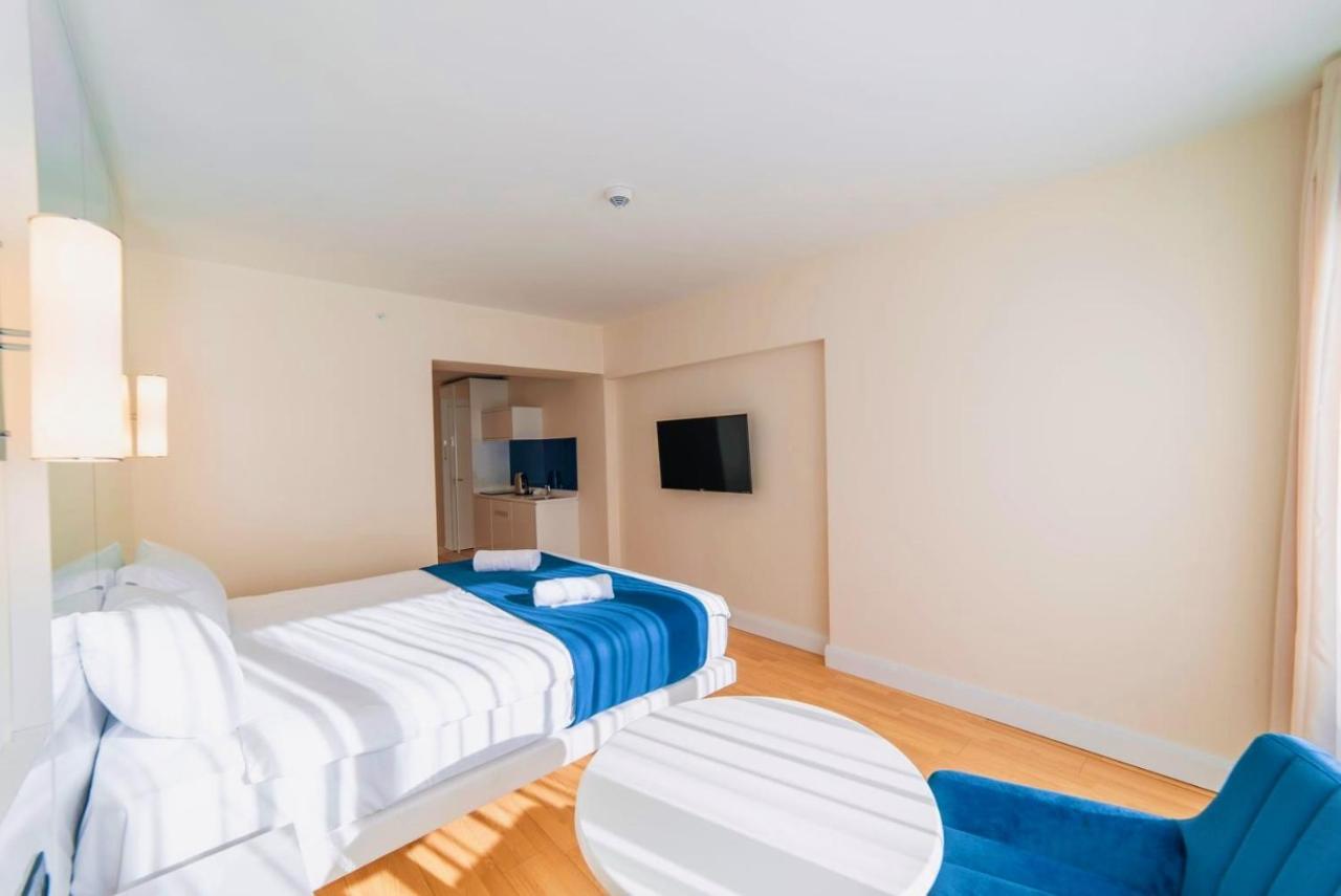 Batumi Beach Side & Sea View Aparthotel Extérieur photo