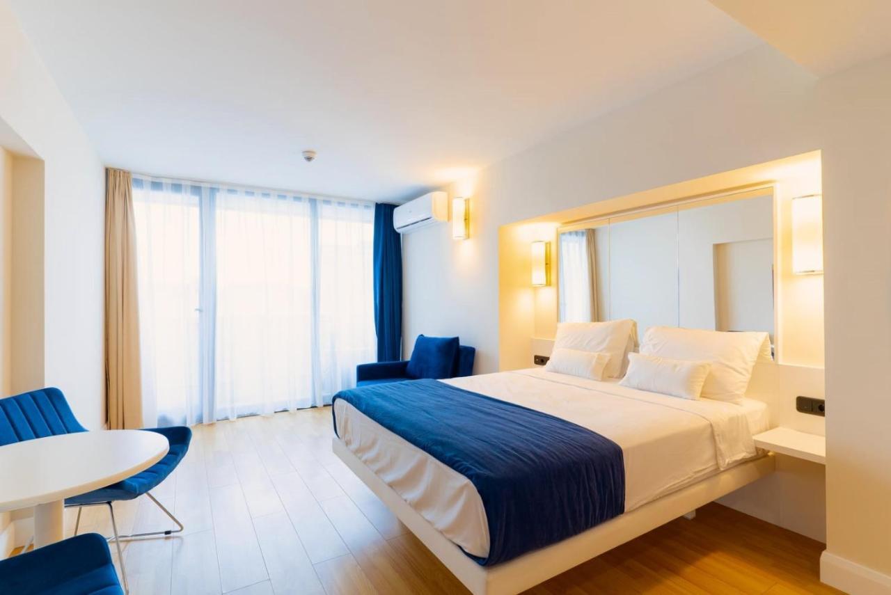 Batumi Beach Side & Sea View Aparthotel Extérieur photo