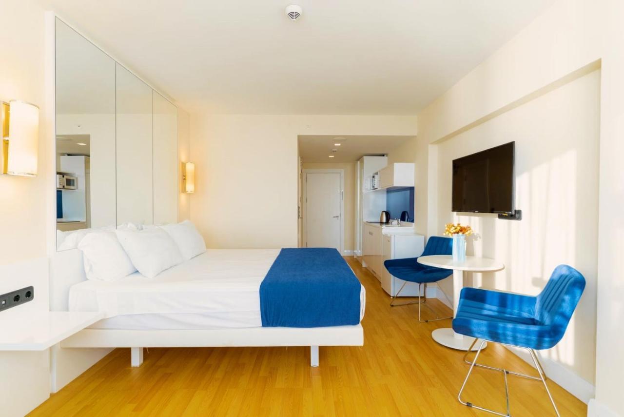 Batumi Beach Side & Sea View Aparthotel Extérieur photo