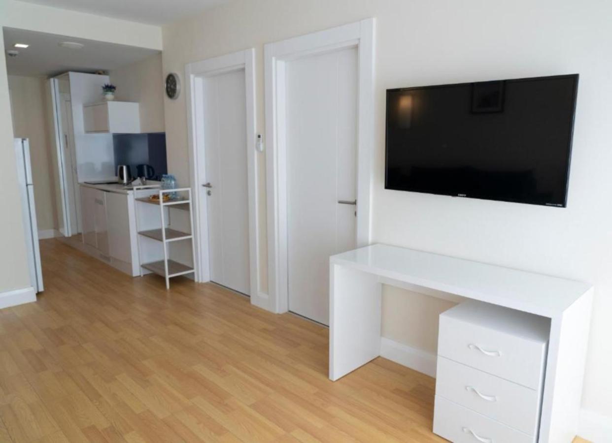 Batumi Beach Side & Sea View Aparthotel Extérieur photo